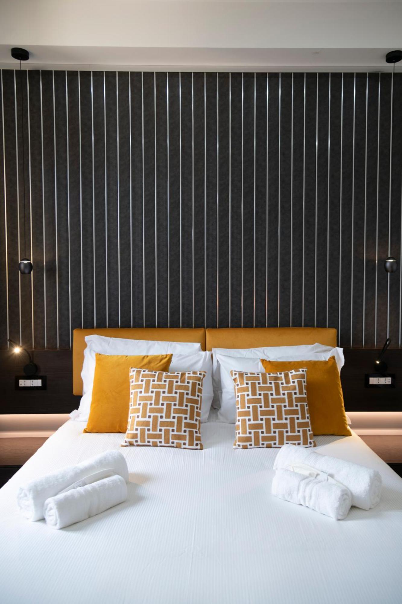 Trastevere New Luxury Rooms Rome Exterior photo